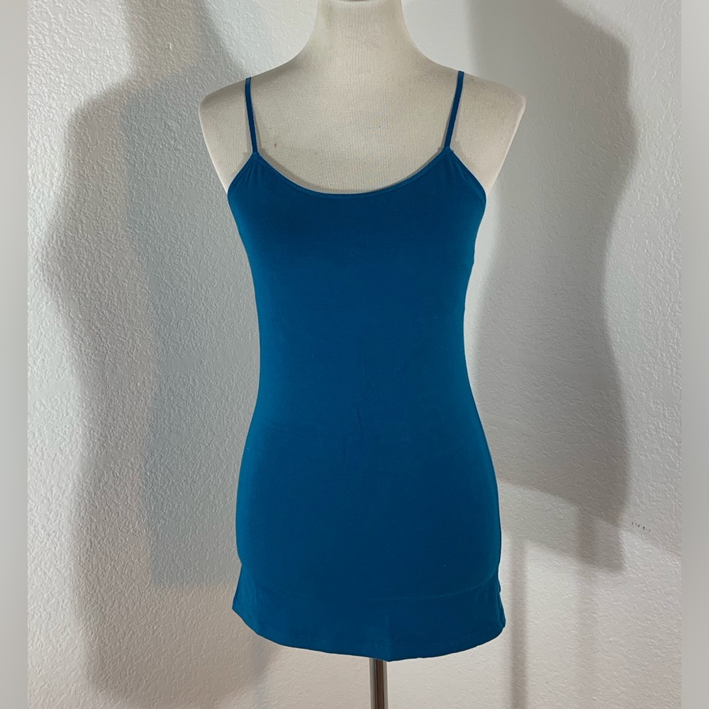 🌹New Listing🌹NWOT No Boundaries Teal Blue Long Camisole Top